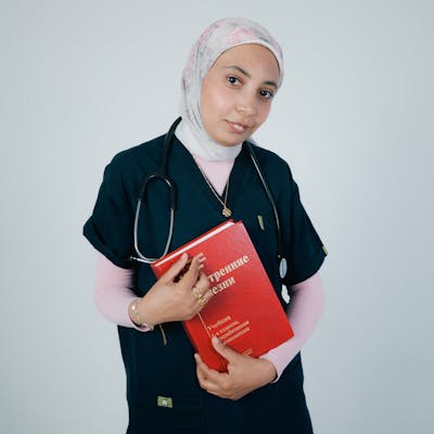 دکتر لیلا حسینی